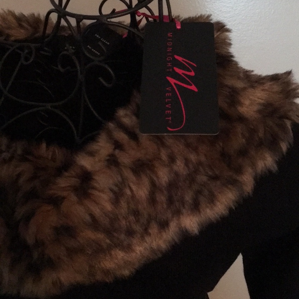Black leopard Sweater - Picture 2 of 3